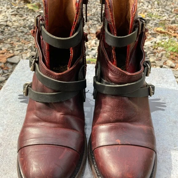 Freebird by Steven Crue Red Ankle Boots - Picture 4 of 7